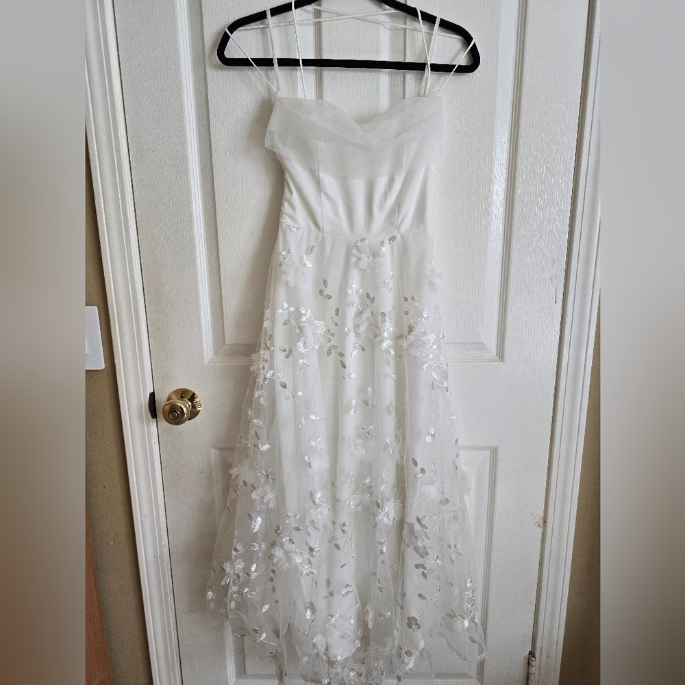 NWT Hello Molly Beautiful White Tulle Floral Dress